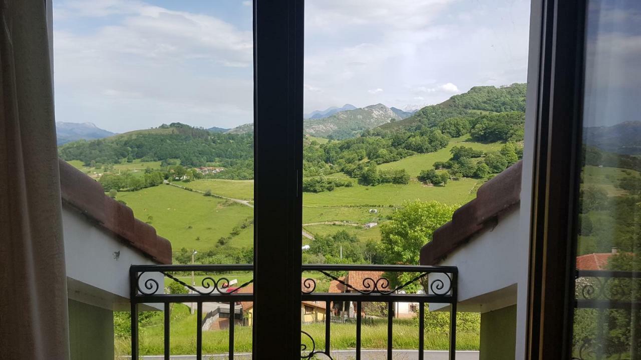 Apartamentos La Guertina Onís エクステリア 写真